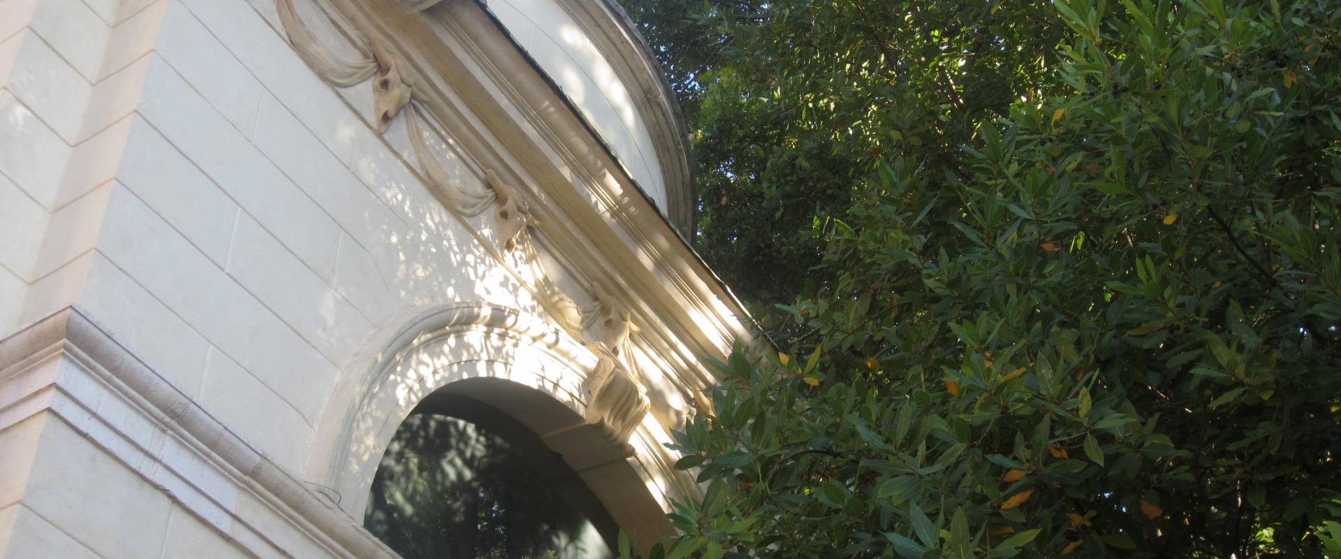 Tomba di Dante Alighieri - dettagli photo by Ebe94